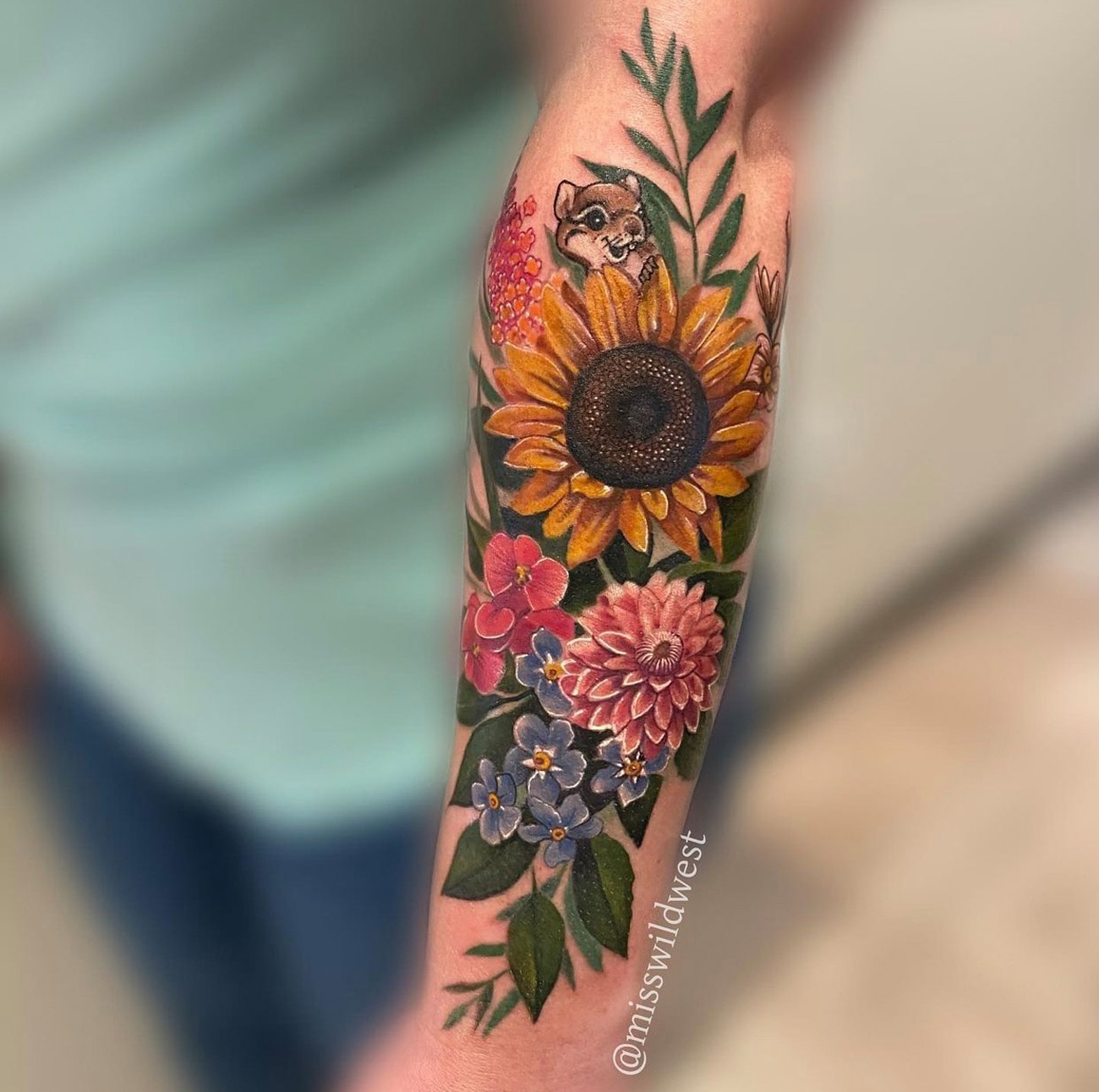 Full color floral arrangement 🌸🥰 #realism #flowers #art #arte #colorfull # color #realismtattoo #tattooartist #tattoo #tattoosforwom... | Instagram