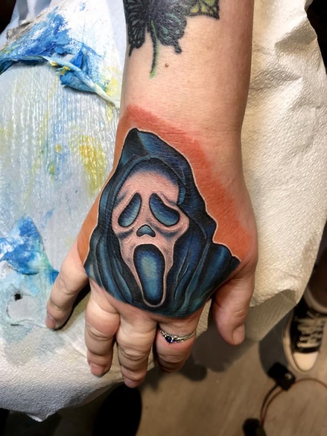 Charlie HHN tattoo